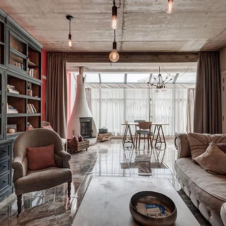 Talbot And Bons Deluxe Studio Flat Gudja 外观 照片
