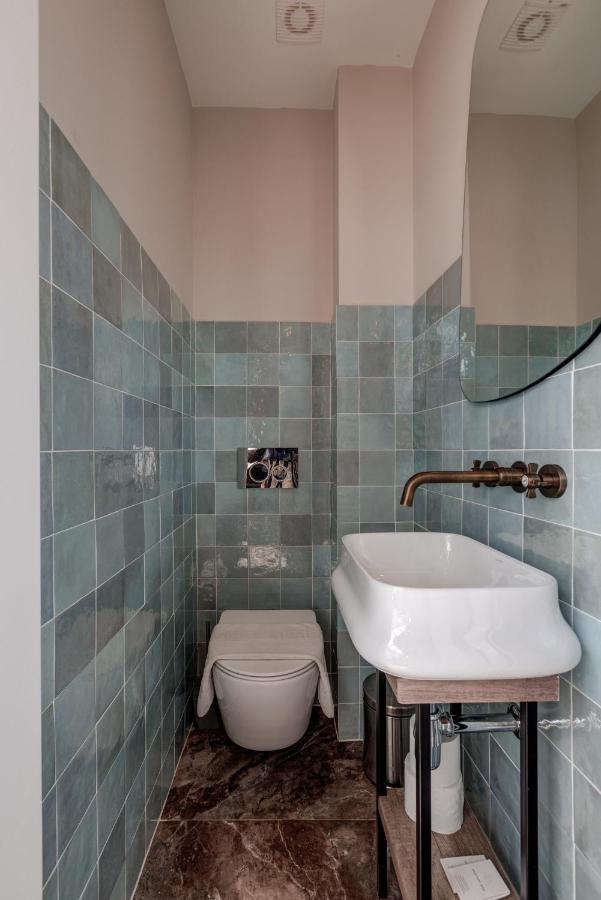 Talbot And Bons Deluxe Studio Flat Gudja 外观 照片